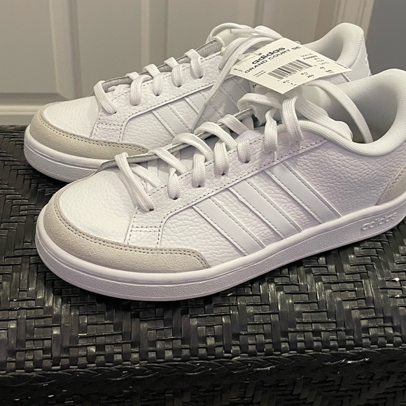 NIB ADIDAS Grand Court SE white tennis shoes - Picture 3 of 7